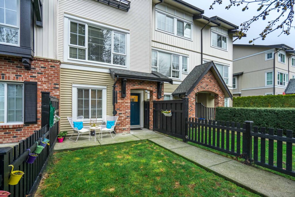 47 2450 161A STREET, South surrey