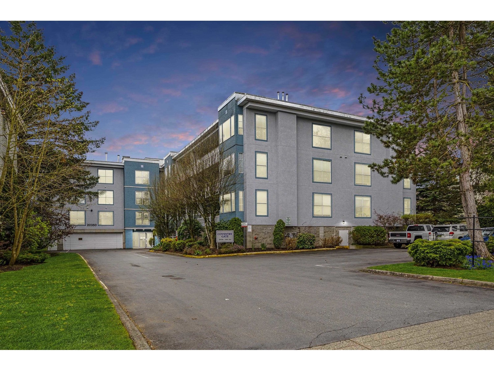 New Stunning 2-Bedroom Apartment in Langley. 20350 54 AVENUE #102