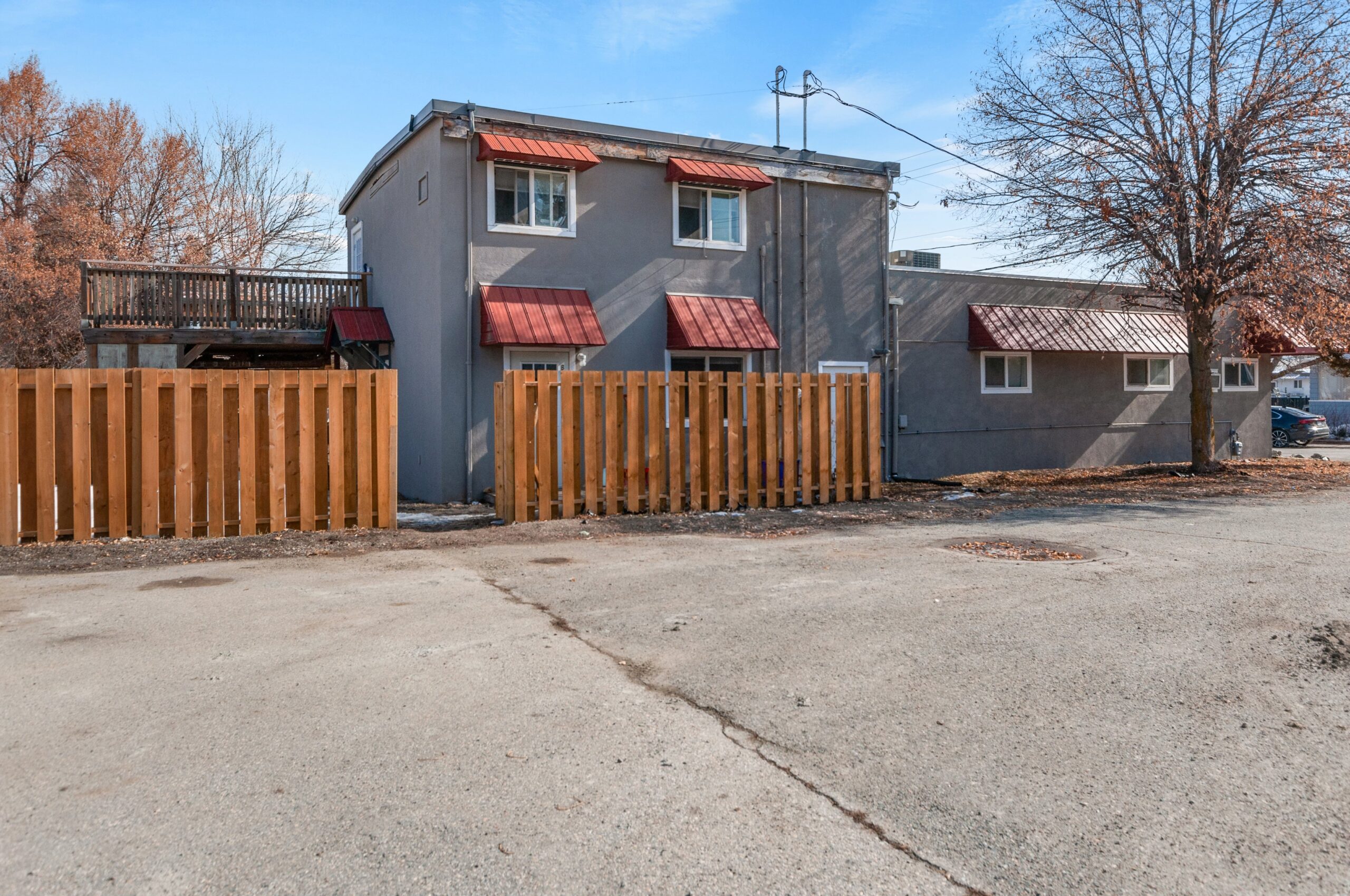 “77 Billiter Avenue Princeton: A Prime Investment Opportunity”