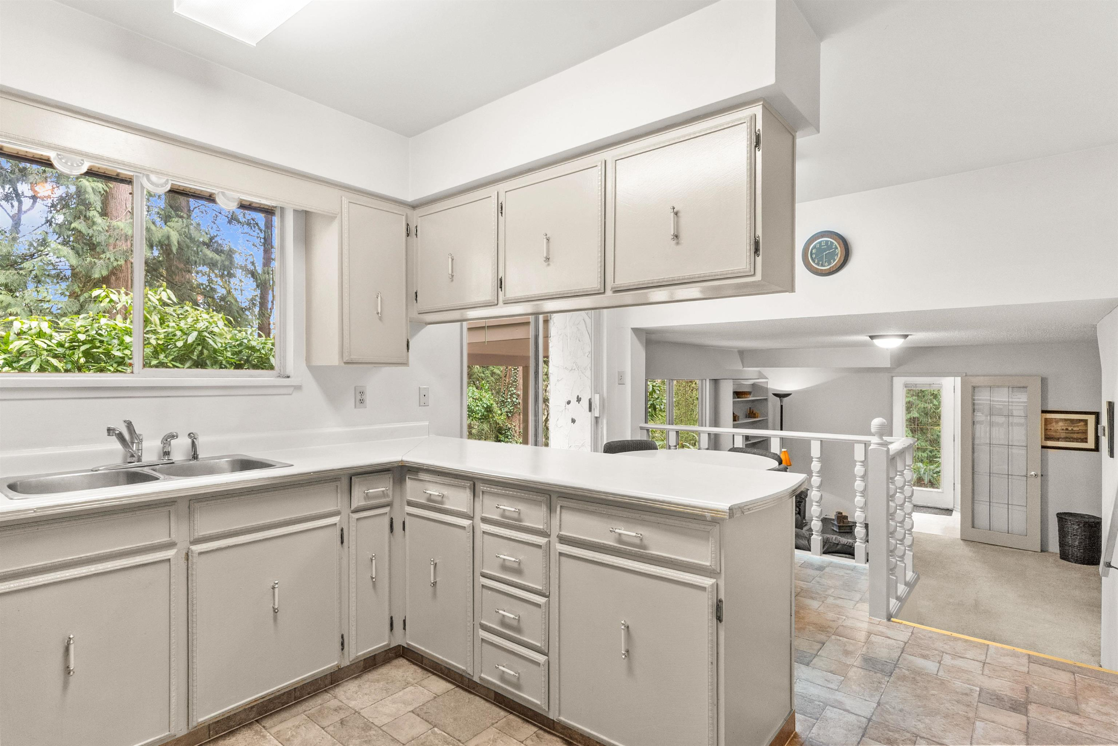 Langley sold listing – contemporary family house purchase under asking price