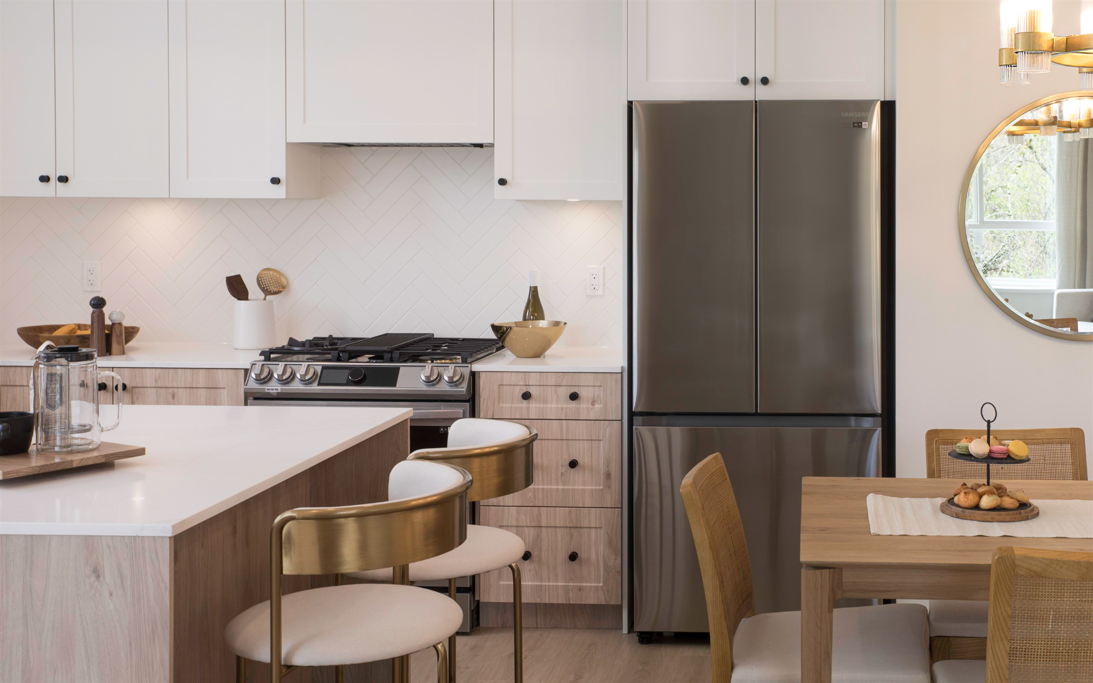 Beutiful modern kitchen - Jared Gibbons real estate