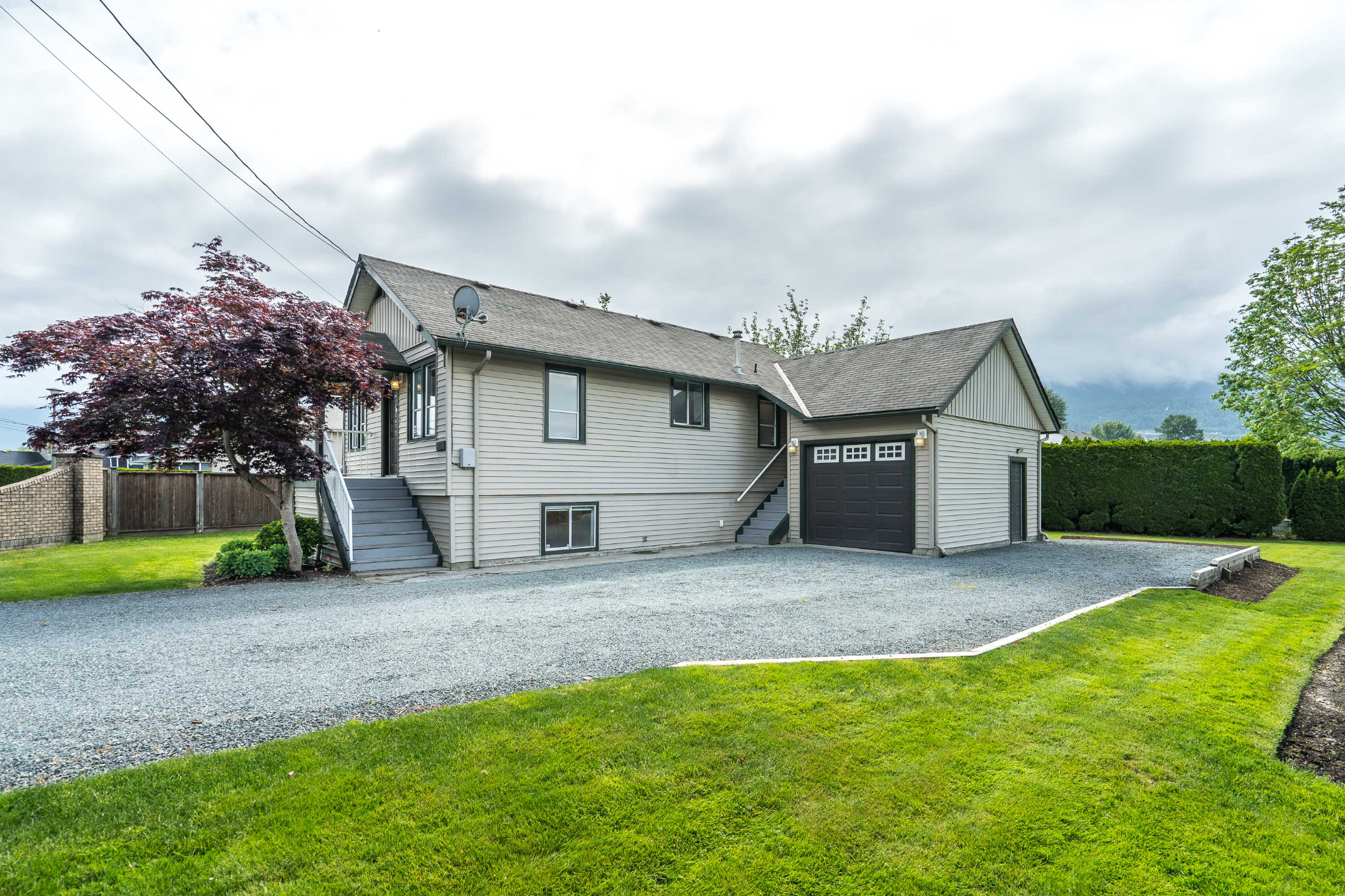 Exterior view of 50750 Yale Road, a rancher-style home in Rosedale, Chilliwack.